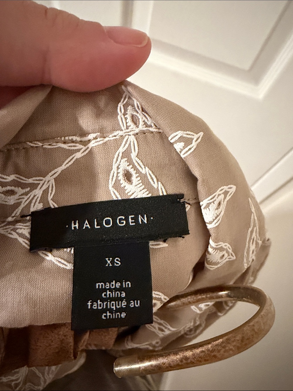 Halogen Tan Top with White Leaf Print - Picture 5 of 6